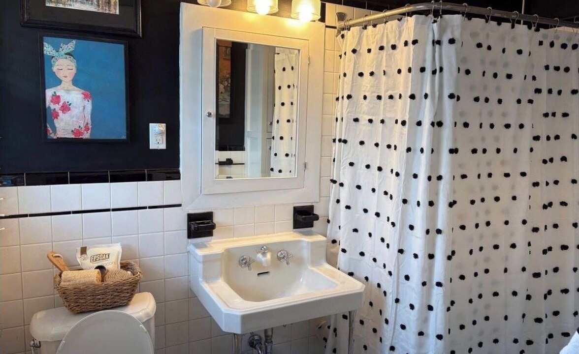 Photo of Bathroom in Deer Park