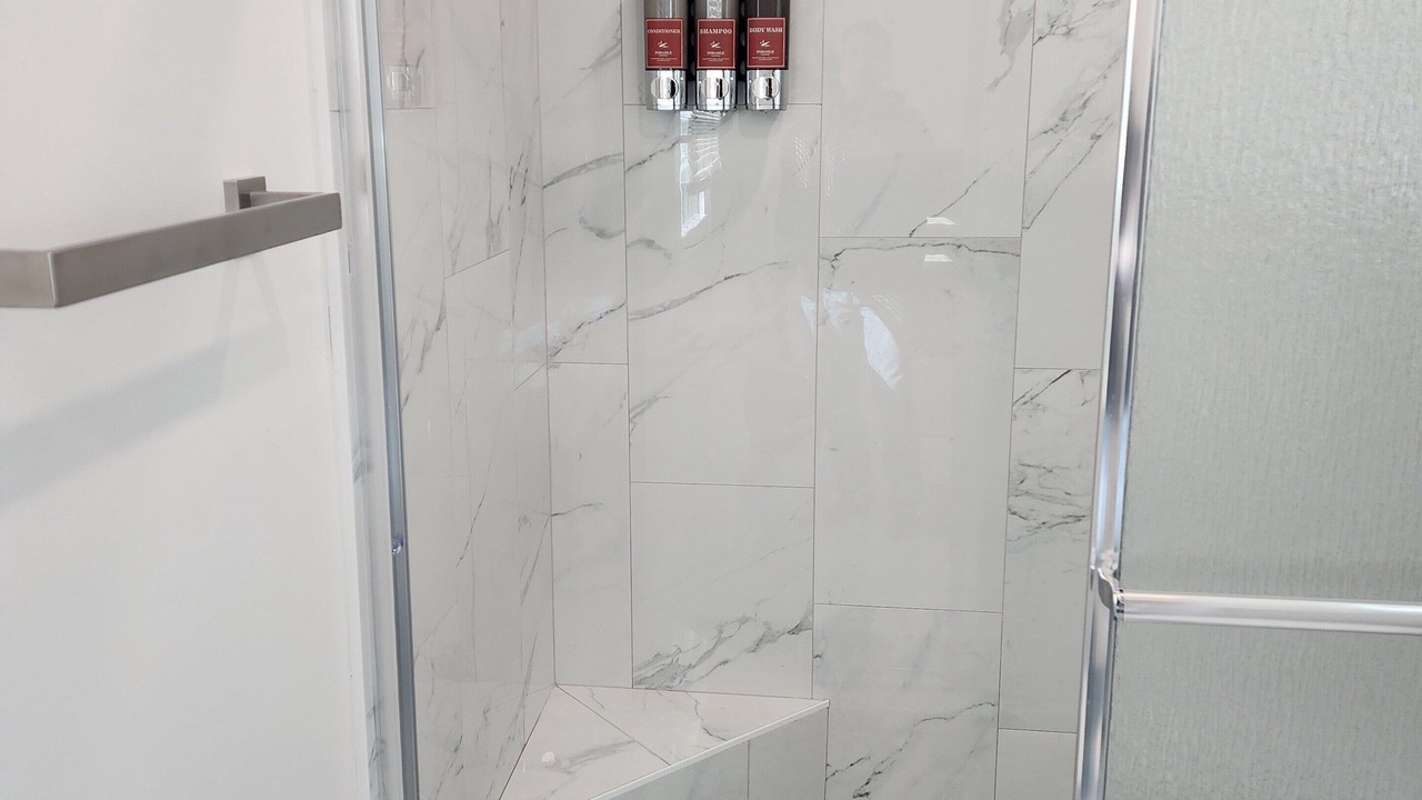 Photo of Bathroom in Metropolis