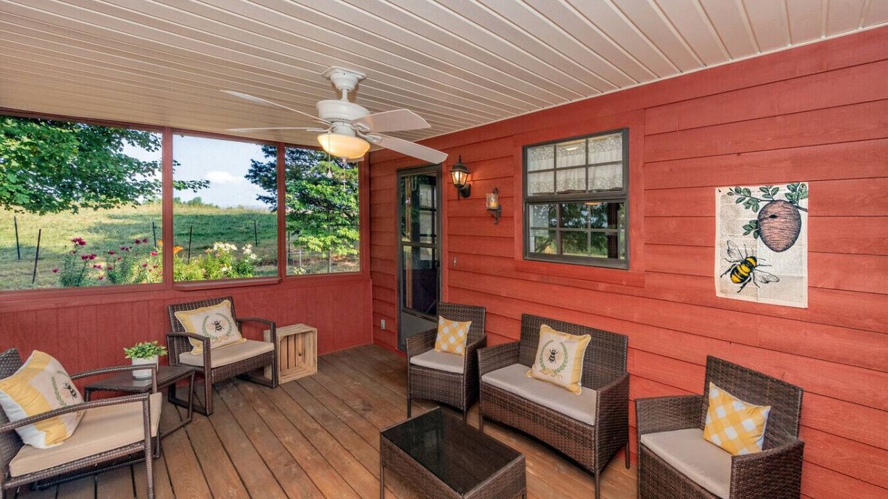 Photo of Patio Balcony in Eagleton Village