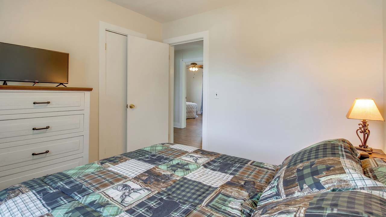Photo of Bedroom in Tullahoma