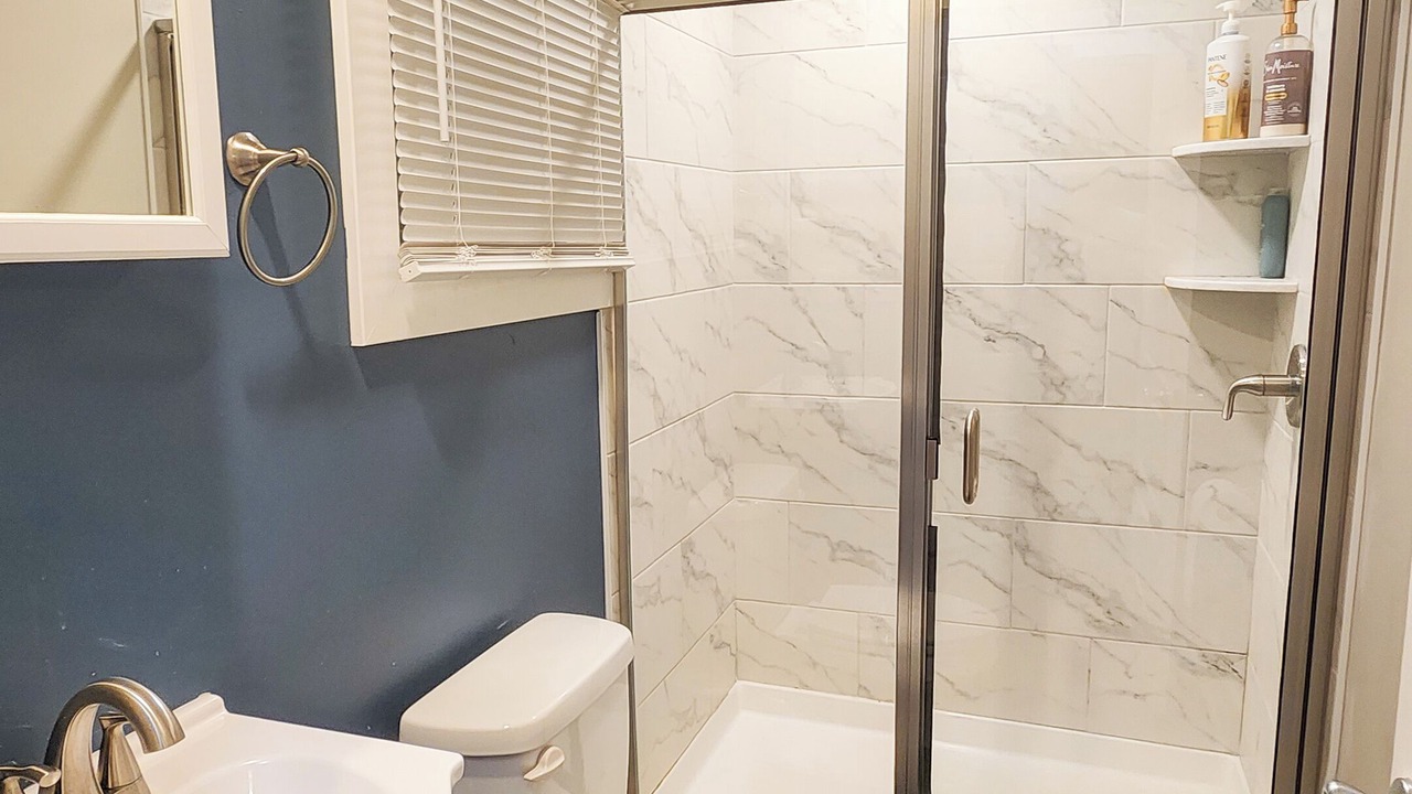 Photo of Bathroom in Shelby Park