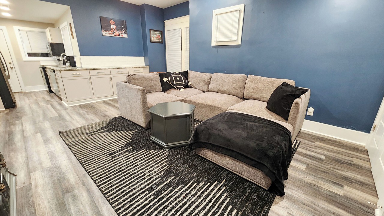 Photo of Livingroom in Shelby Park