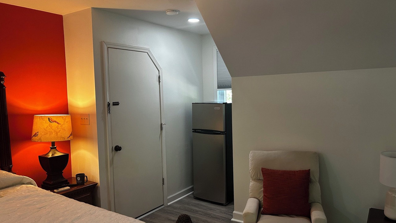 Photo of Bedroom in Pewee Valley