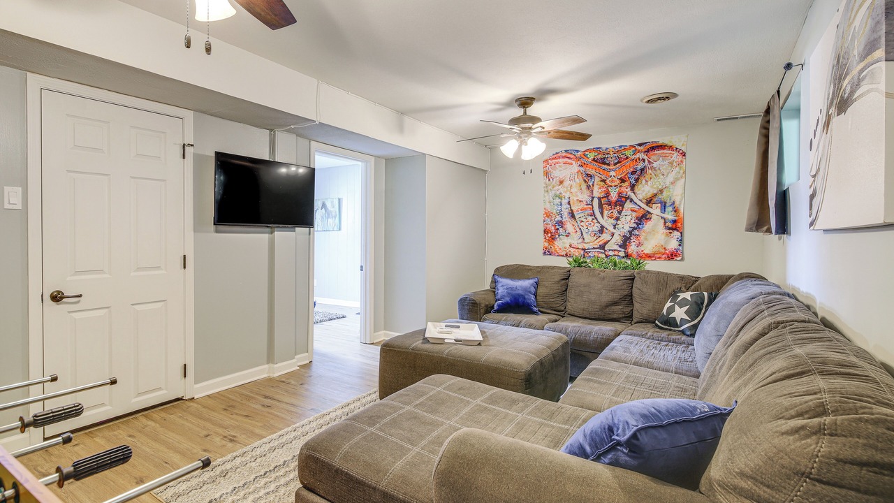 Photo of Livingroom in Knoxville