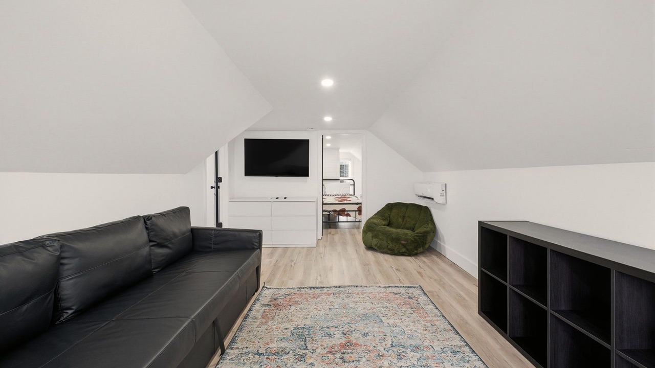 Photo of Livingroom in Southside
