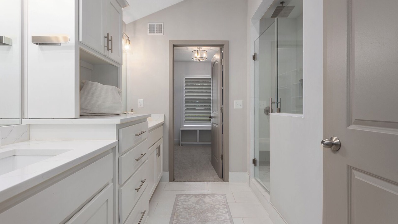 Photo of Bathroom in Prairie Village