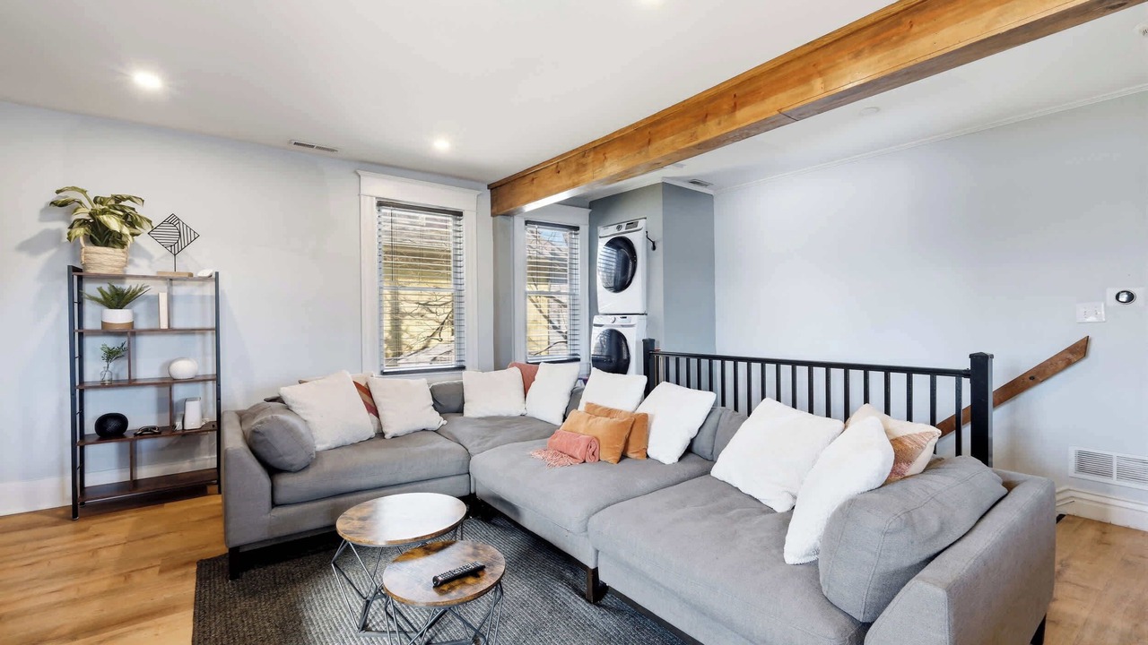 Photo of Bedroom in Beechmont