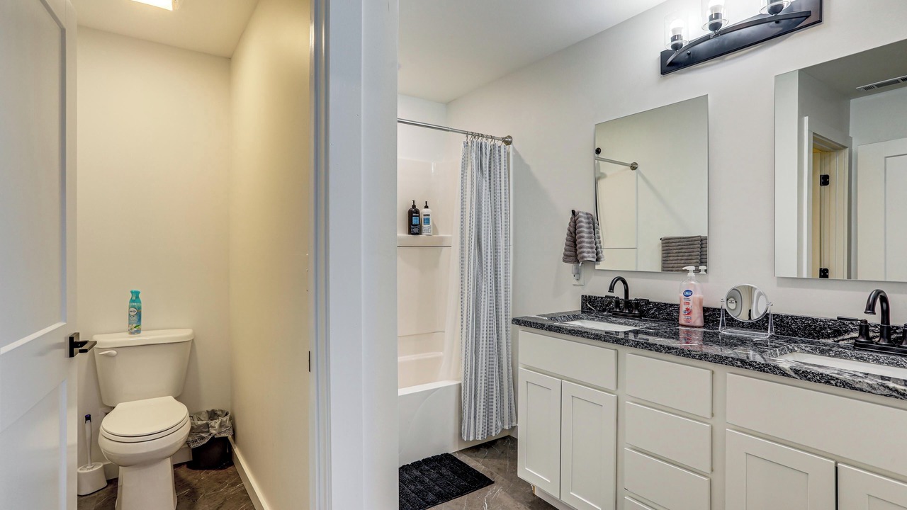 Photo of Bathroom in Van Buren