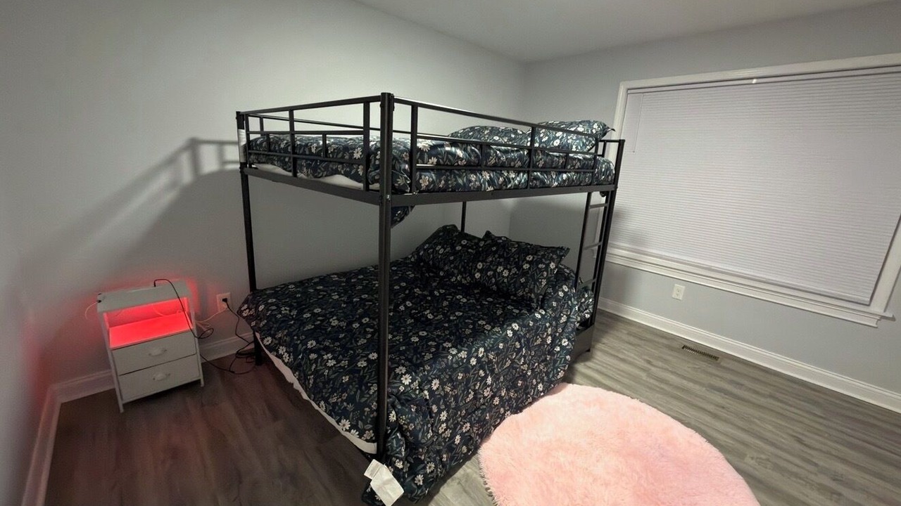 Photo of Bedroom in Jeffersontown