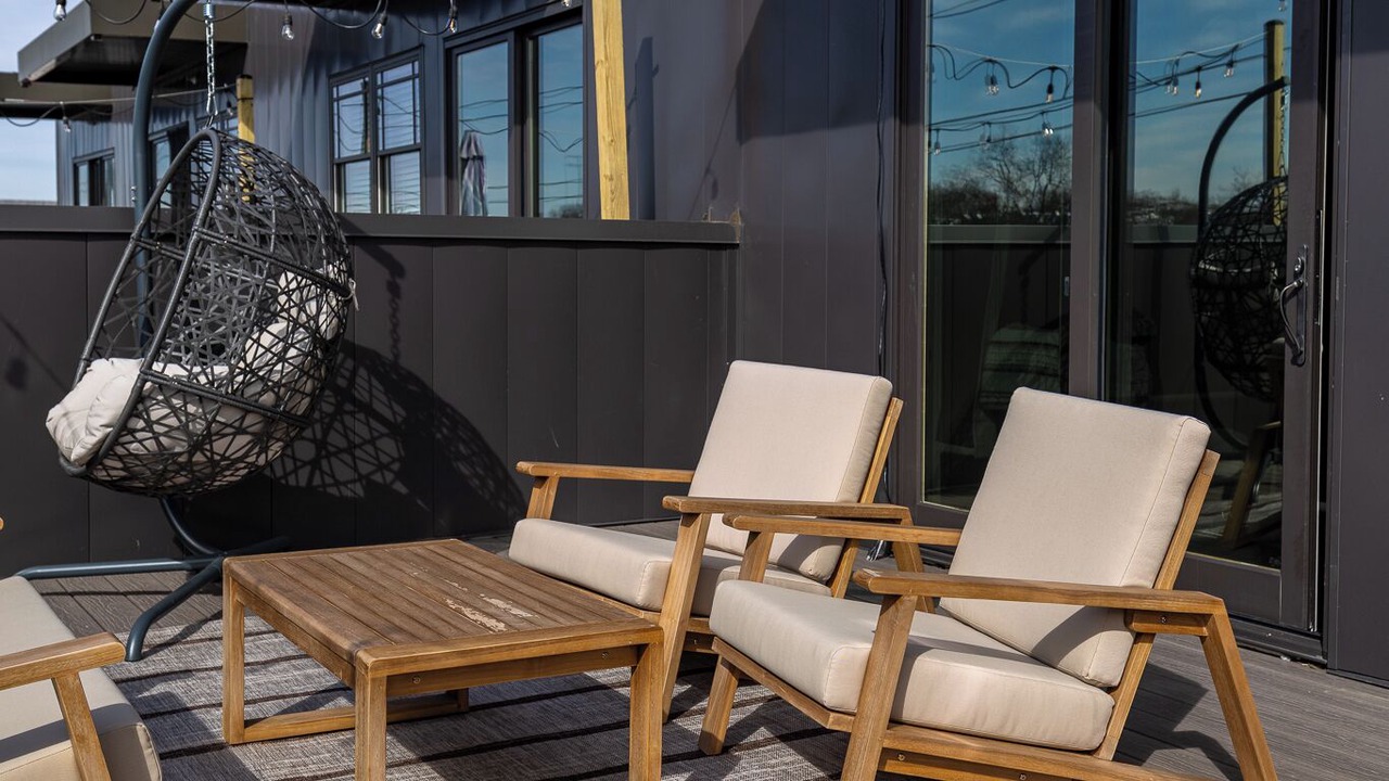 Photo of Patio Balcony in Hadley - Washington