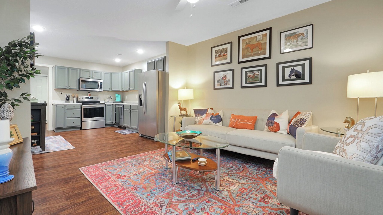 Photo of Livingroom in Bardstown