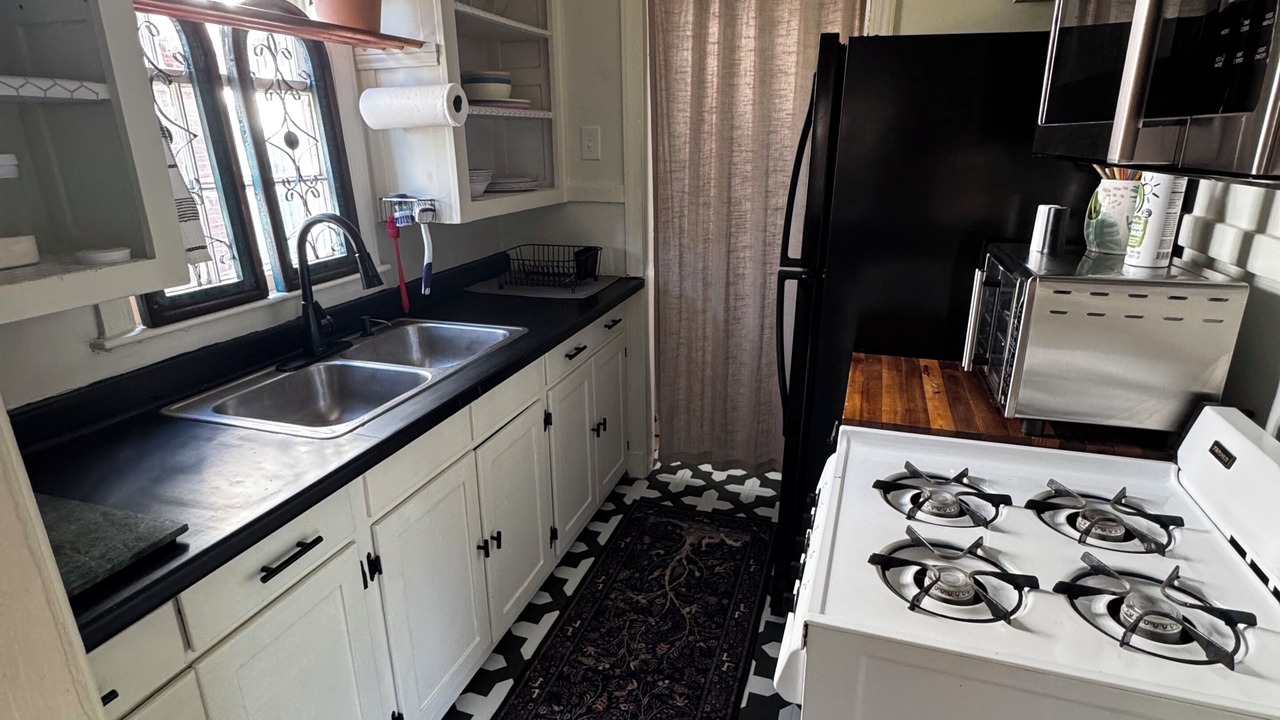 Photo of Kitchen in Central Gardens