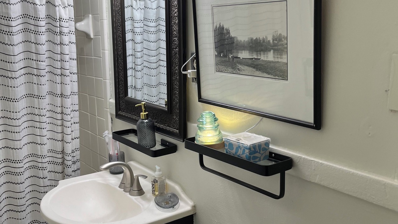 Photo of Bathroom in Central Gardens