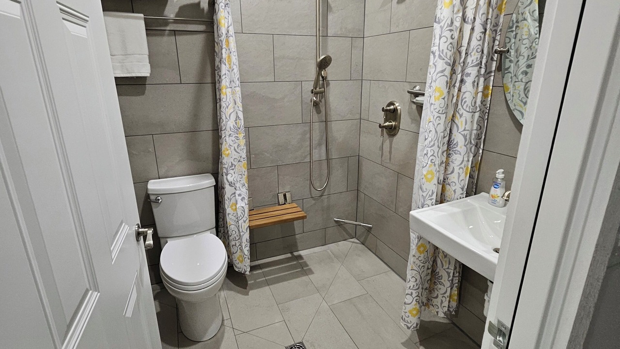 Photo of Bathroom in Grand Island