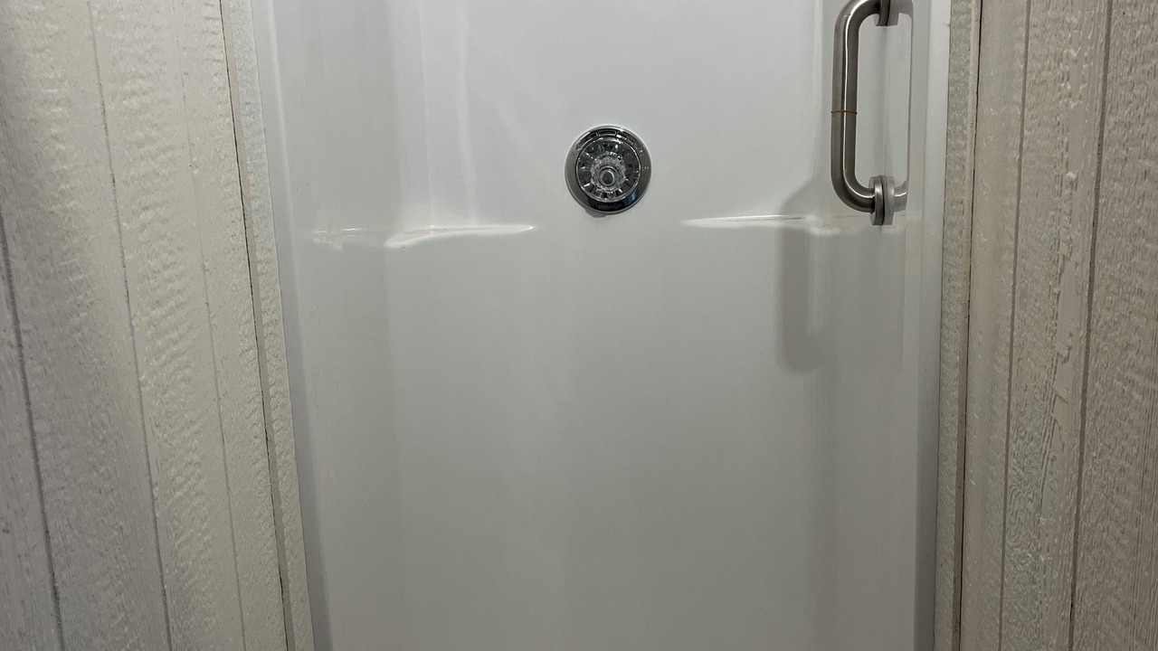 Photo of Bathroom in Daviess County