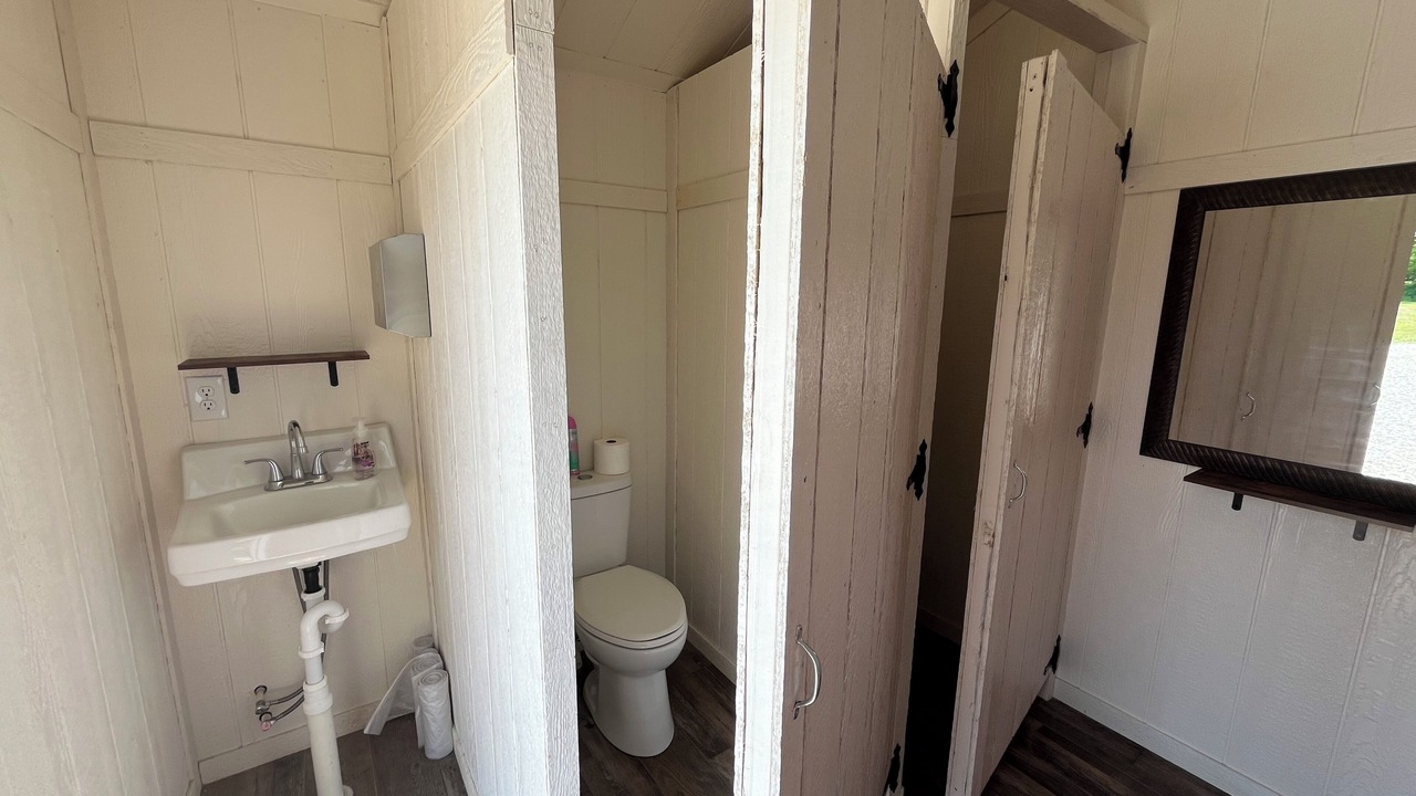 Photo of Bathroom in Daviess County
