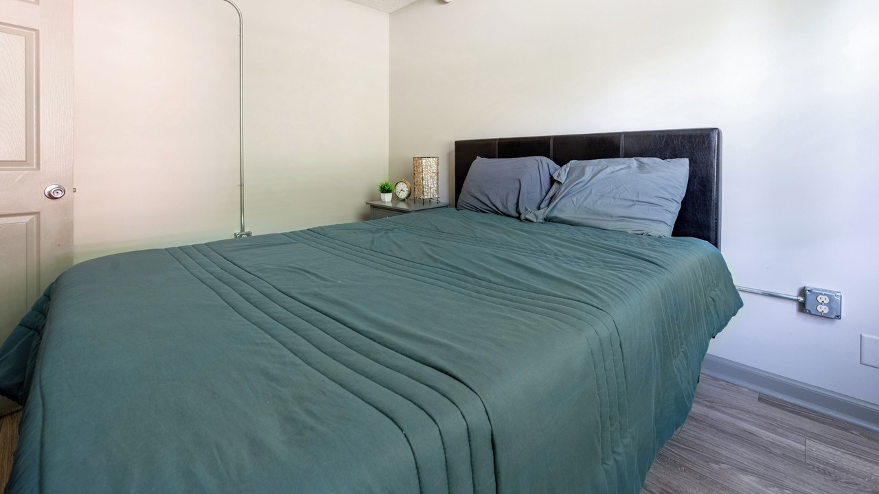 Photo of Bedroom in Oak Ridge
