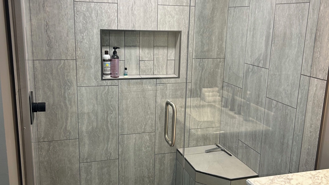 Photo of Bathroom in Becker