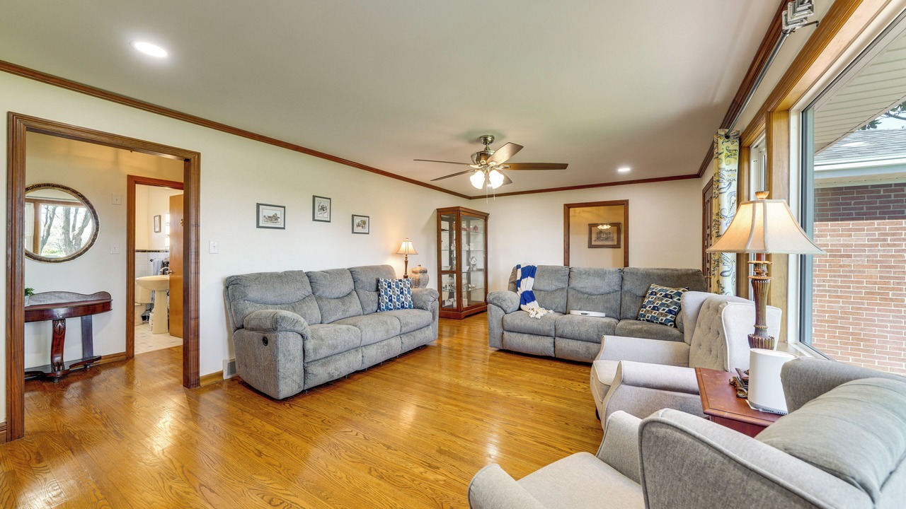 Photo of Livingroom in Buechel
