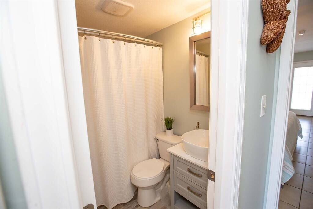 Photo of Bathroom in Emerald Isle