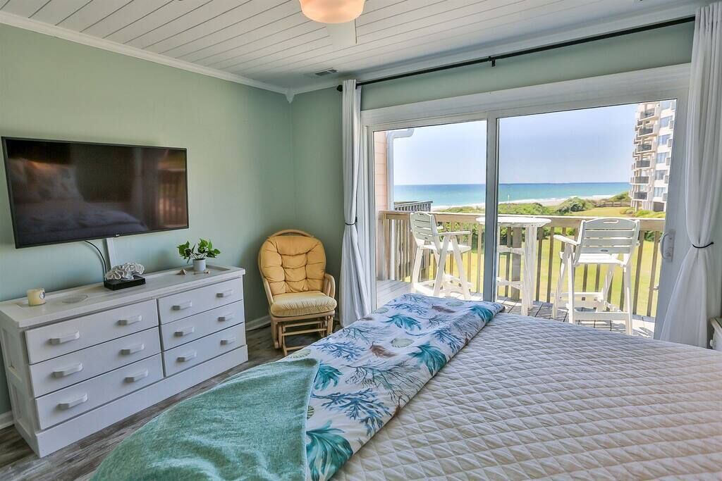 Photo of Patio Balcony in Emerald Isle