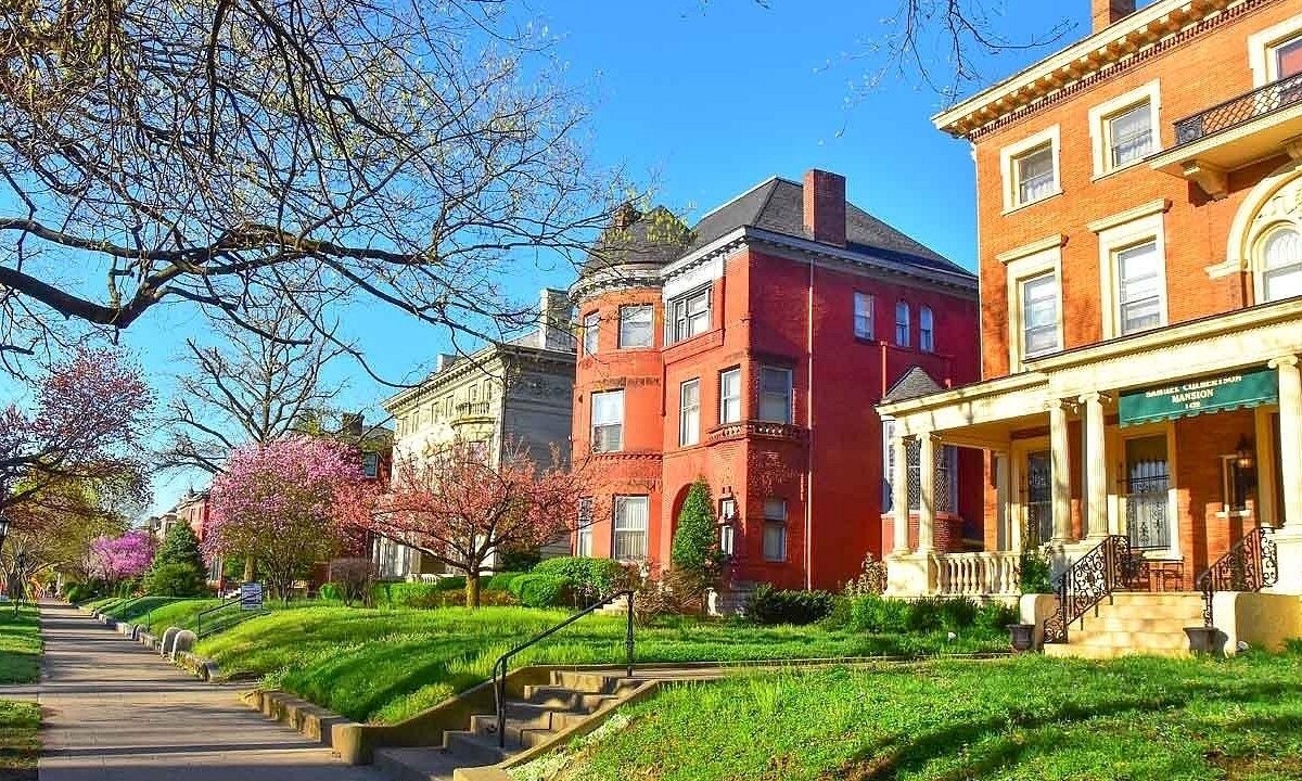 Photo of Others in Old Louisville