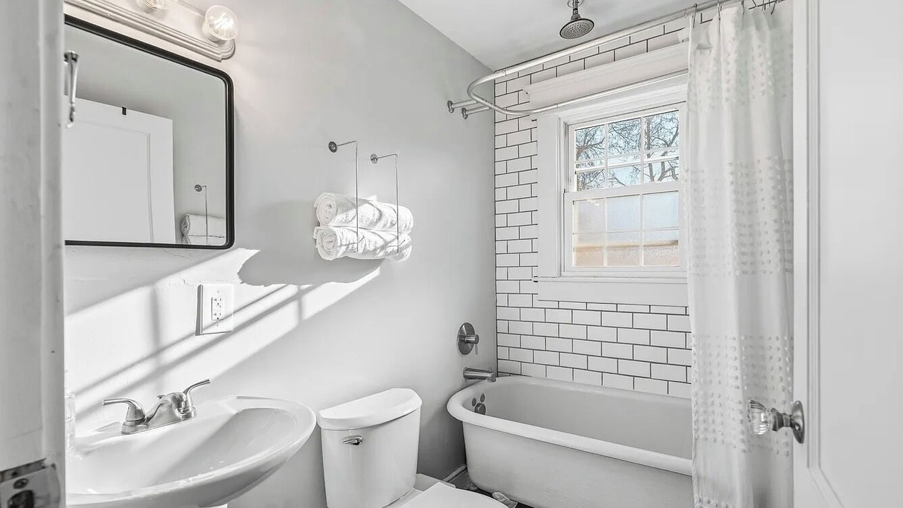 Photo of Bathroom in Old Louisville