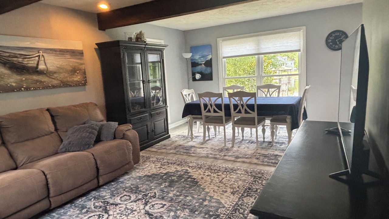 Photo of Livingroom in Brices Creek