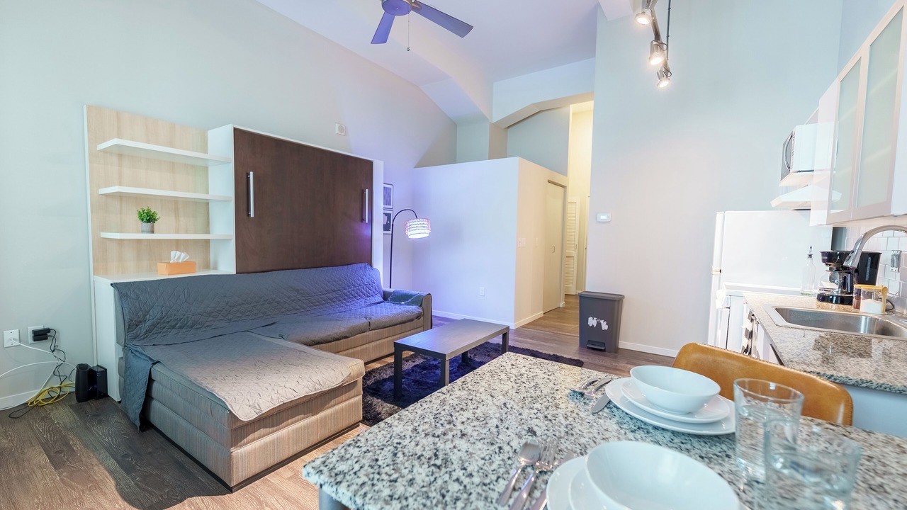 Photo of Livingroom in Central Business District