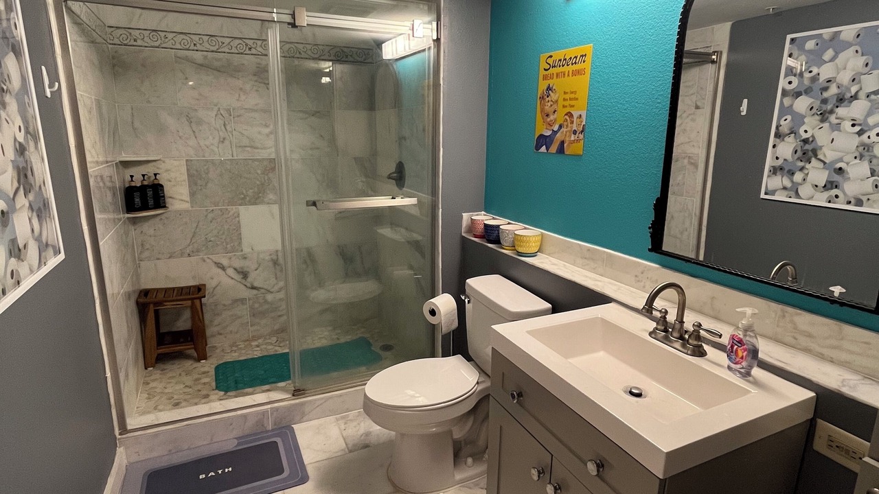 Photo of Bathroom in Downtown Memphis