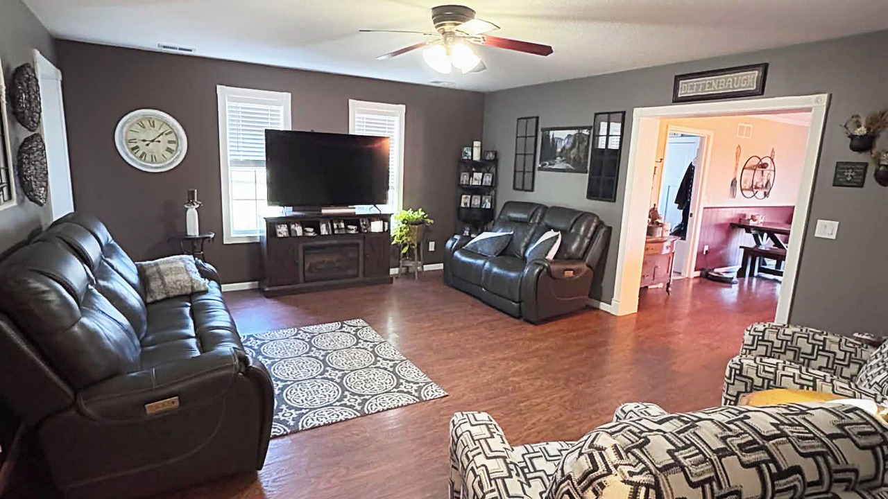 Photo of Livingroom in Spring Hill