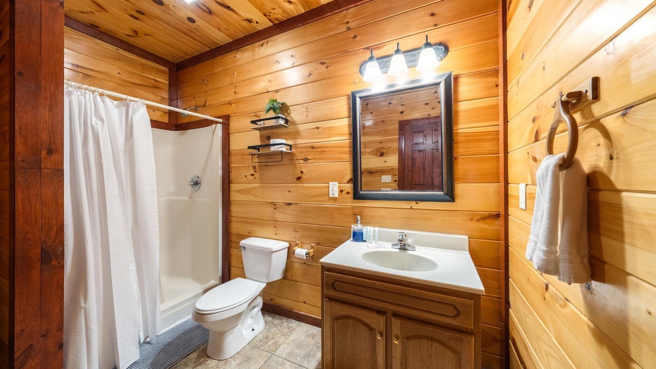 Photo of Bathroom in Cosby