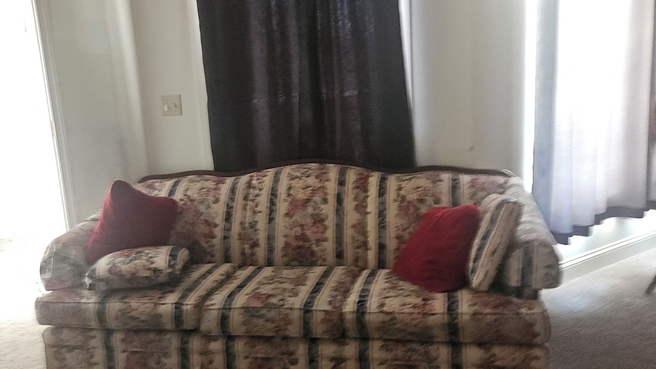 Photo of Livingroom in Weston