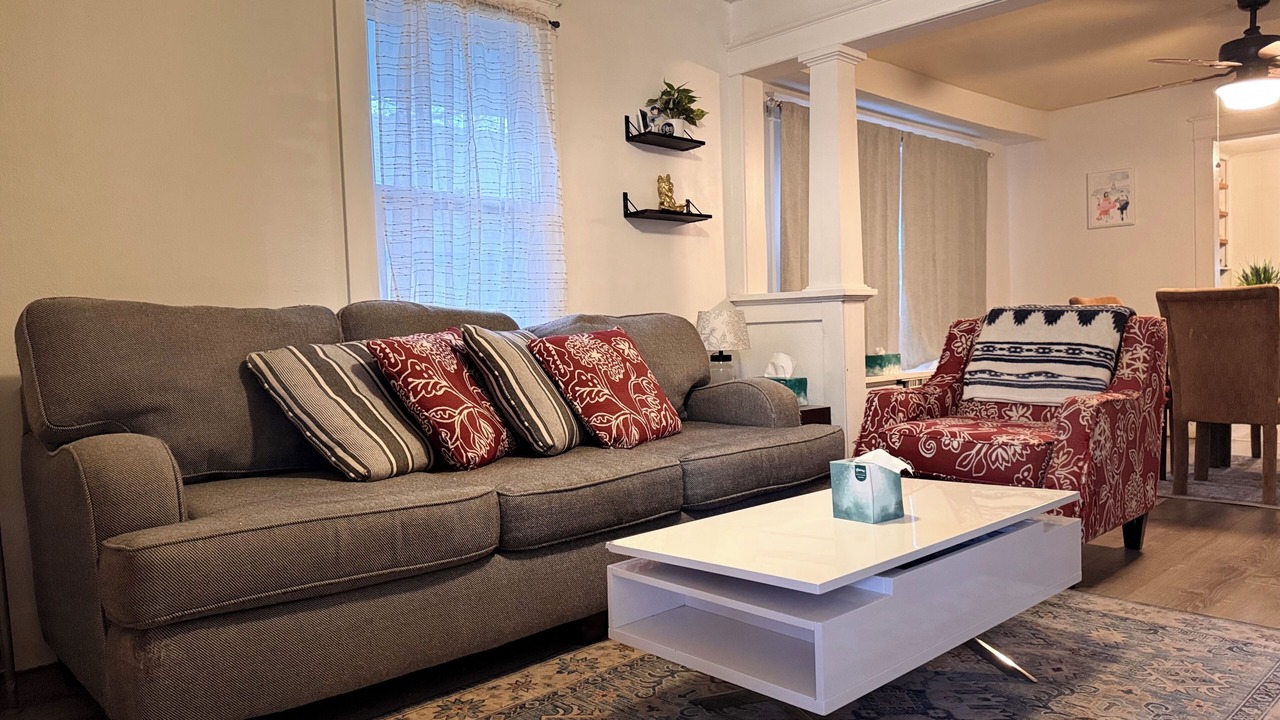 Photo of Livingroom in Kansas City