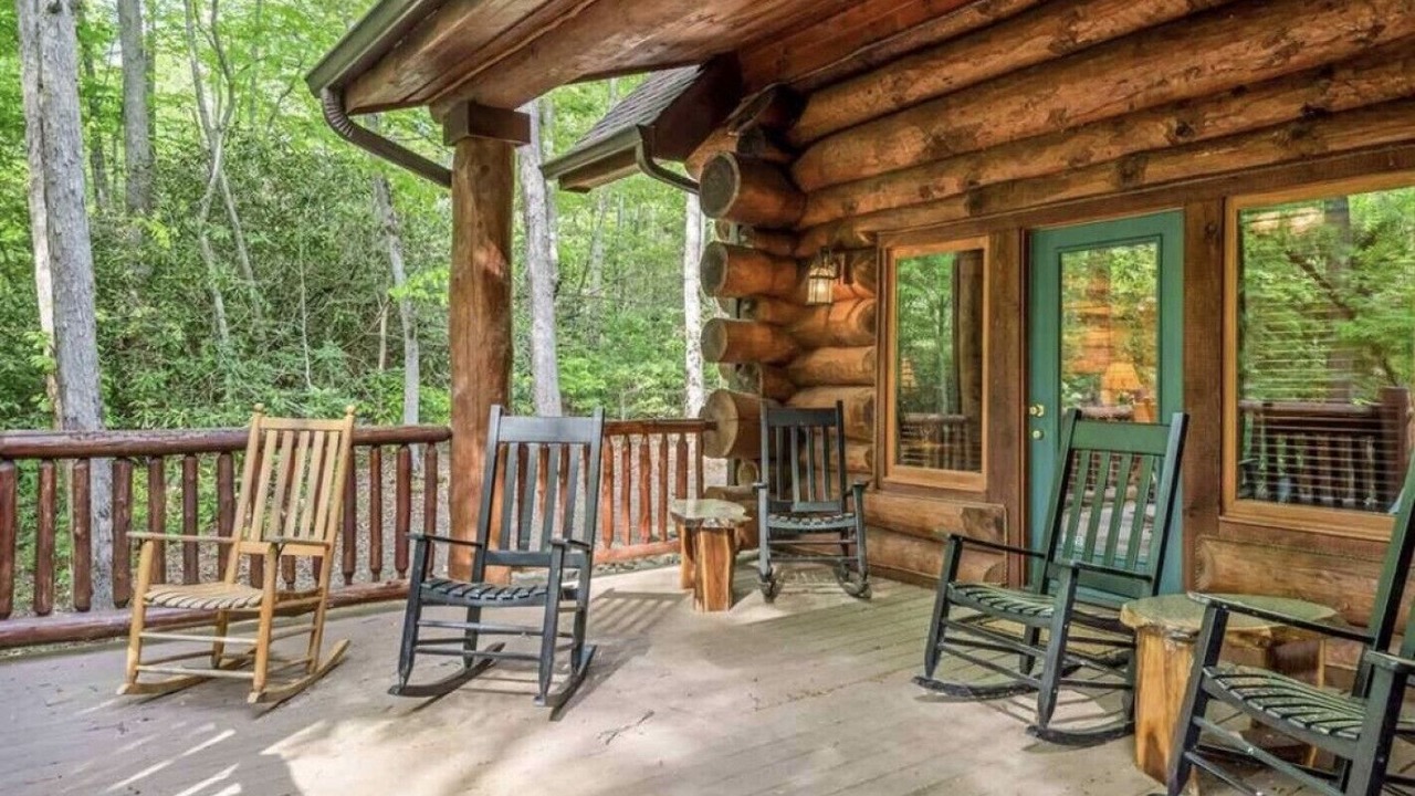 Photo of Patio Balcony in Pittman Center