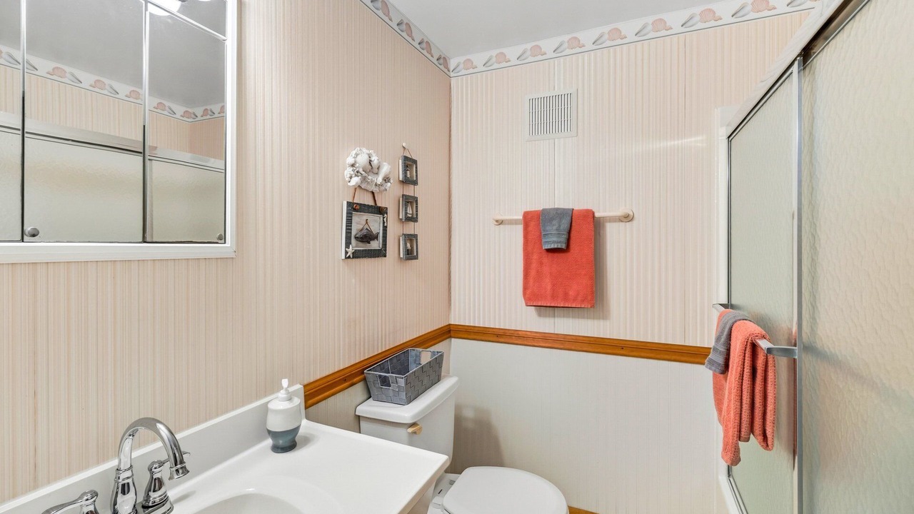 Photo of Bathroom in Brigands' Bay