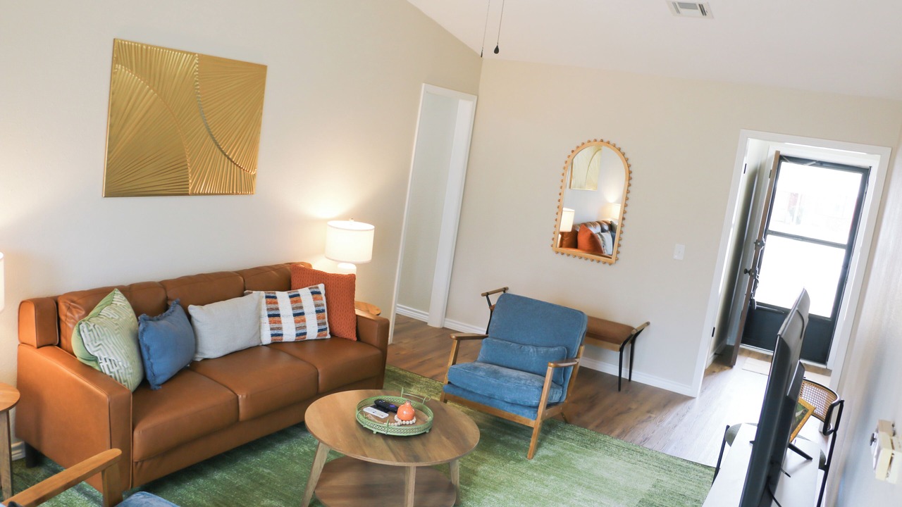 Photo of Livingroom in Pryor