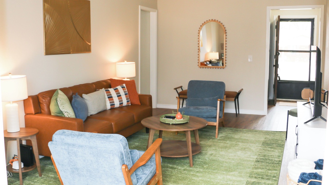 Photo of Livingroom in Pryor
