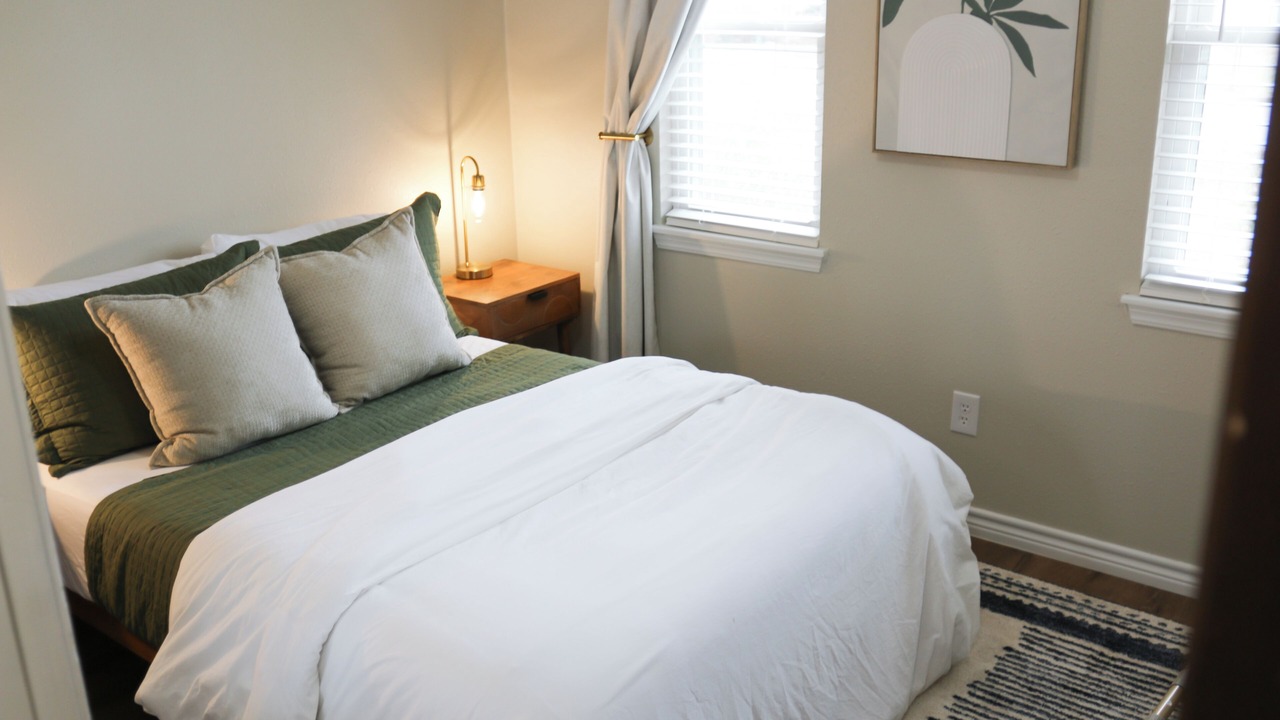 Photo of Bedroom in Pryor