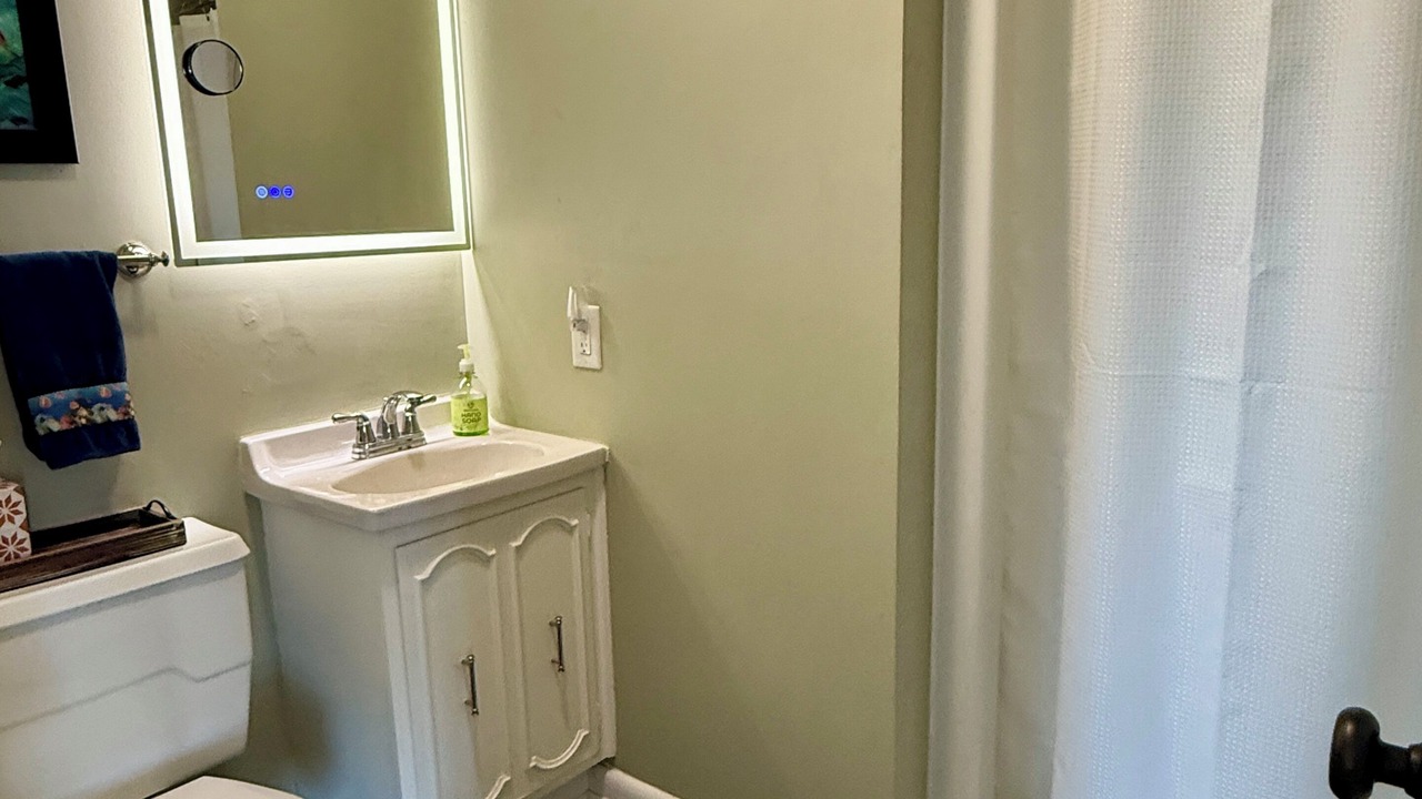 Photo of Bathroom in Hatteras