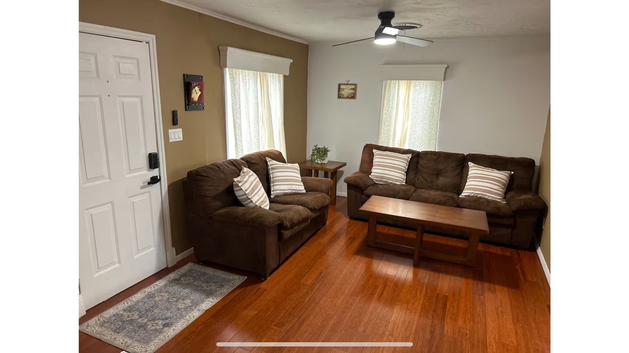 Photo of Livingroom in Perryton