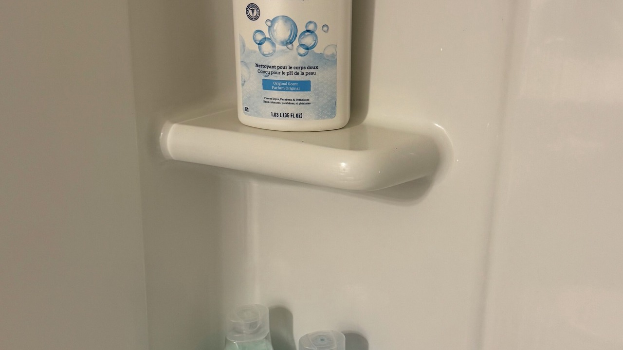 Photo of Bathroom in Shepherdsville