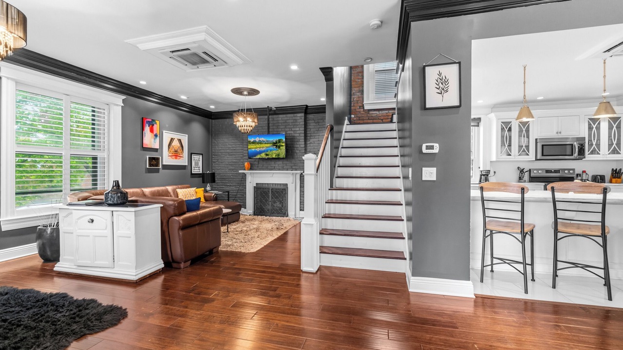 Photo of Livingroom in Old Louisville