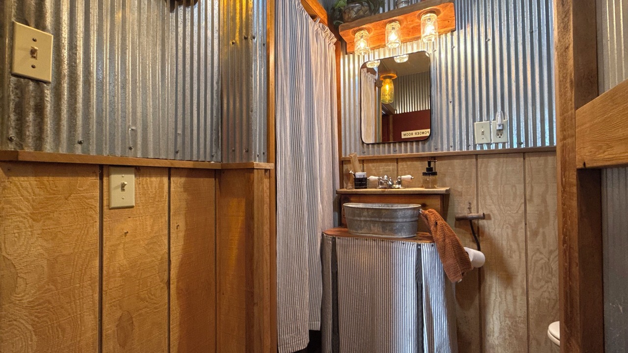 Photo of Bathroom in El Dorado