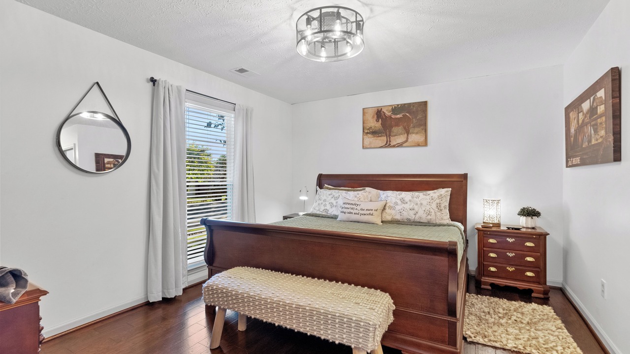 Photo of Bedroom in Lexington