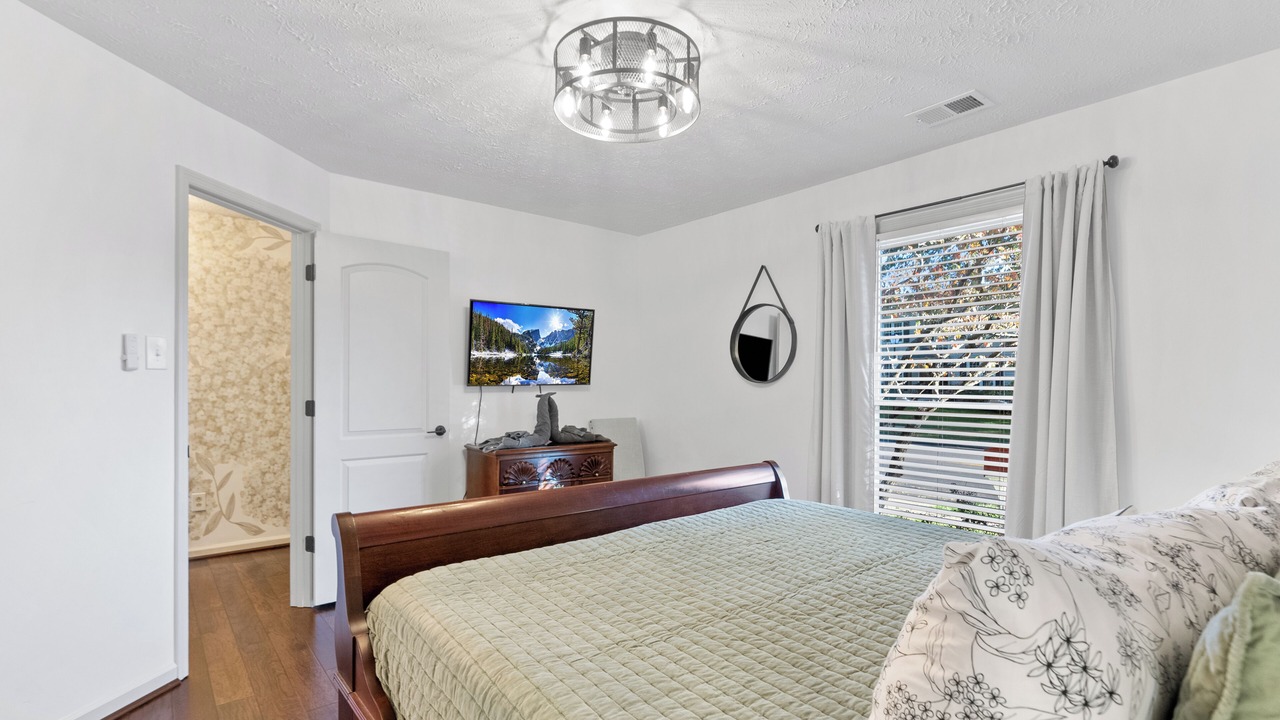Photo of Bedroom in Lexington