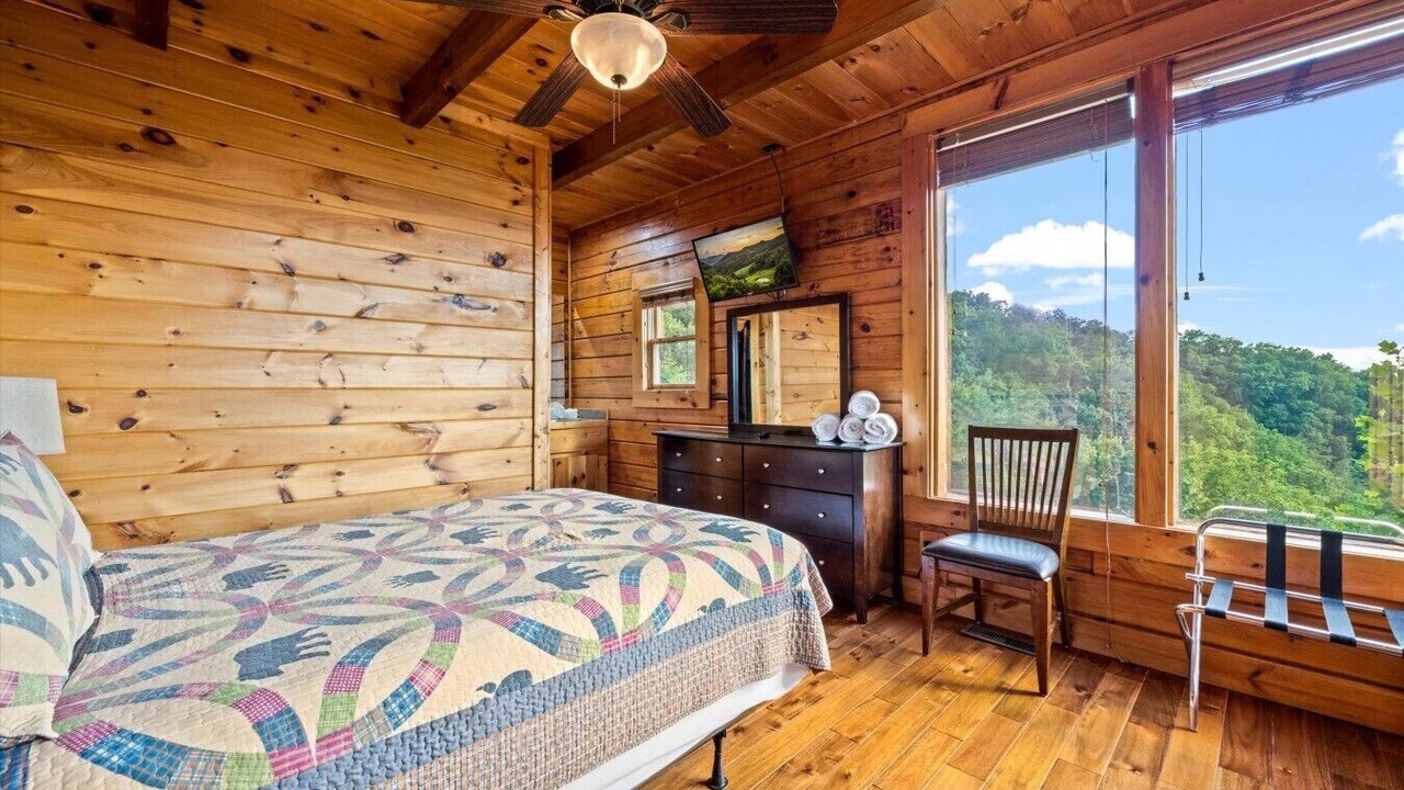 Photo of Others in Gatlinburg - Pigeon Forge