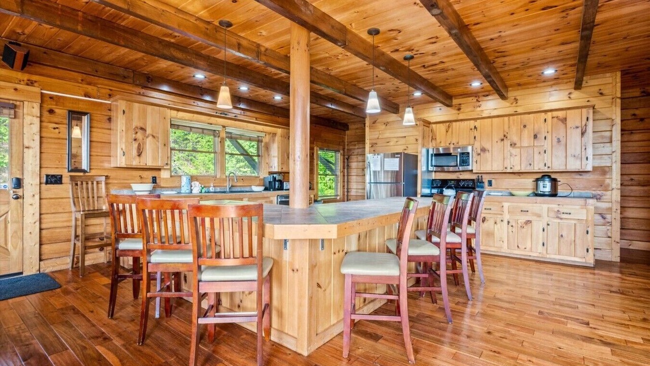 Photo of Bedroom in Gatlinburg - Pigeon Forge