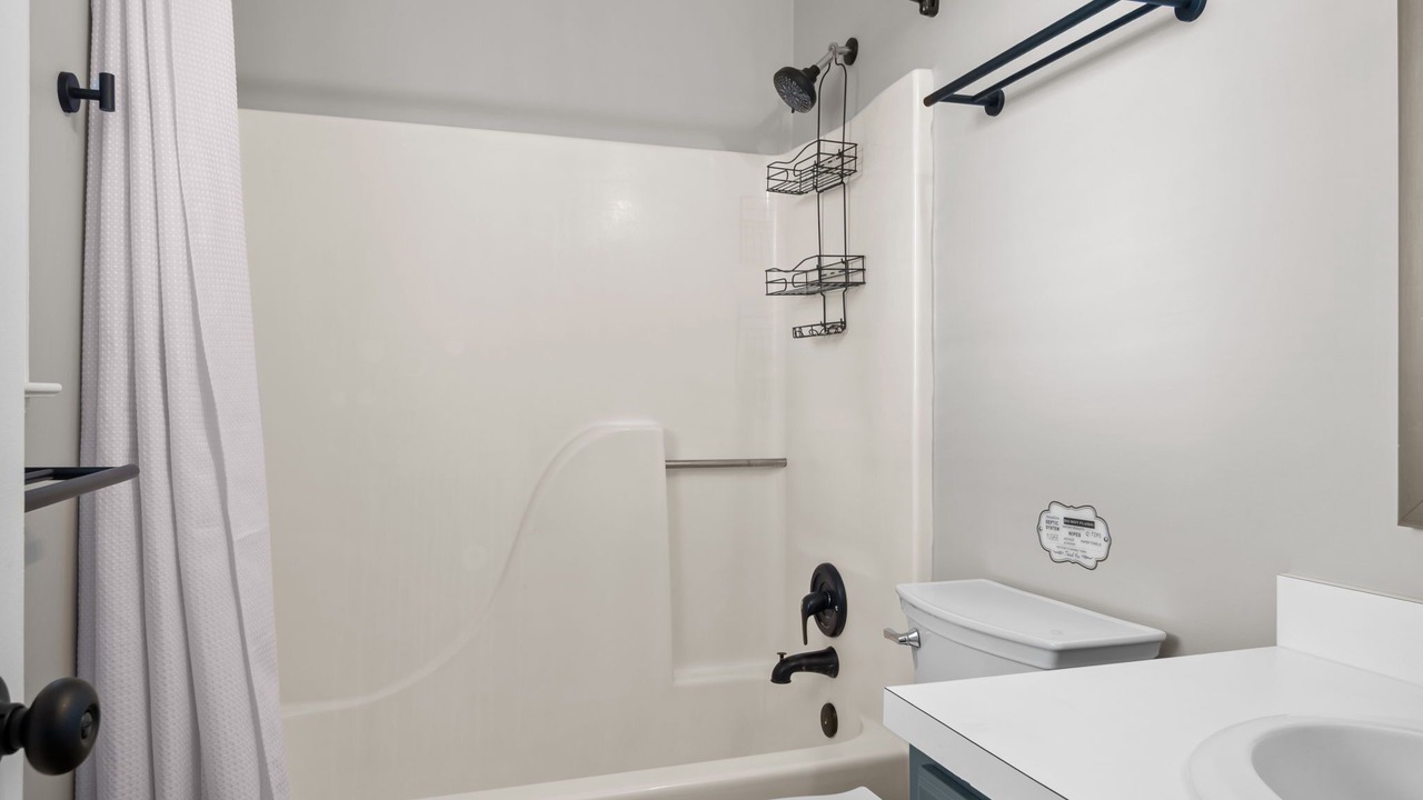 Photo of Bathroom in Emerald Isle