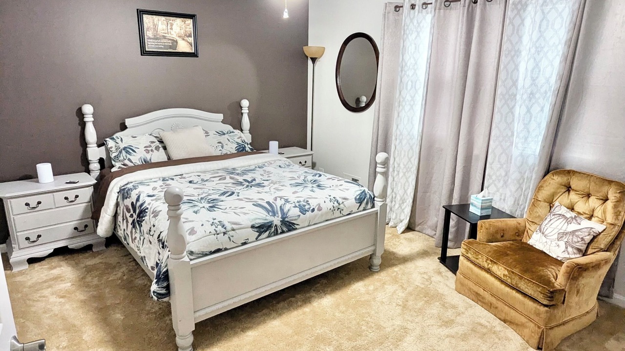 Photo of Bedroom in Douglass Hills